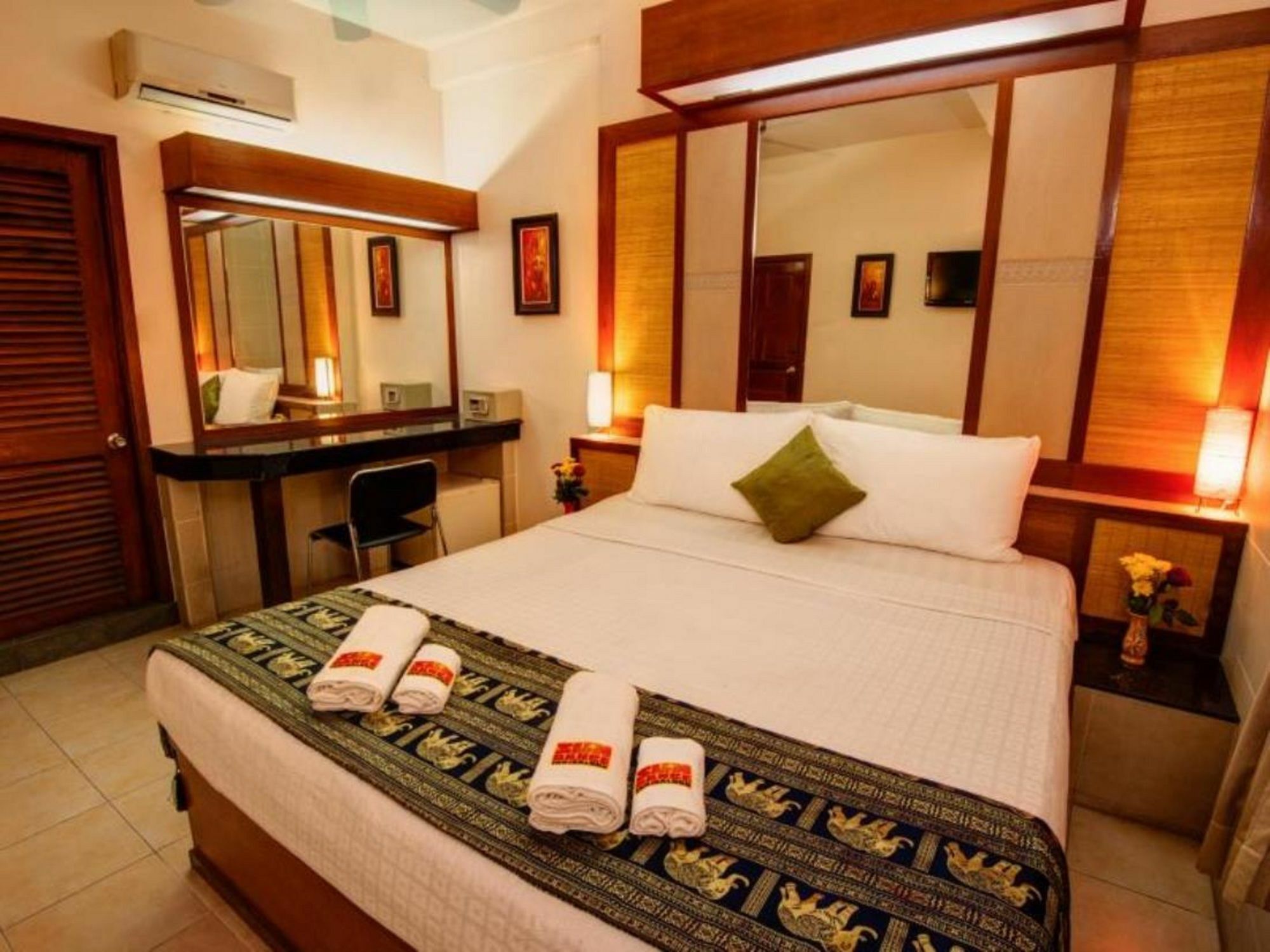 Bar Oz Riverside Guesthouse Πνομ Πενχ Εξωτερικό φωτογραφία